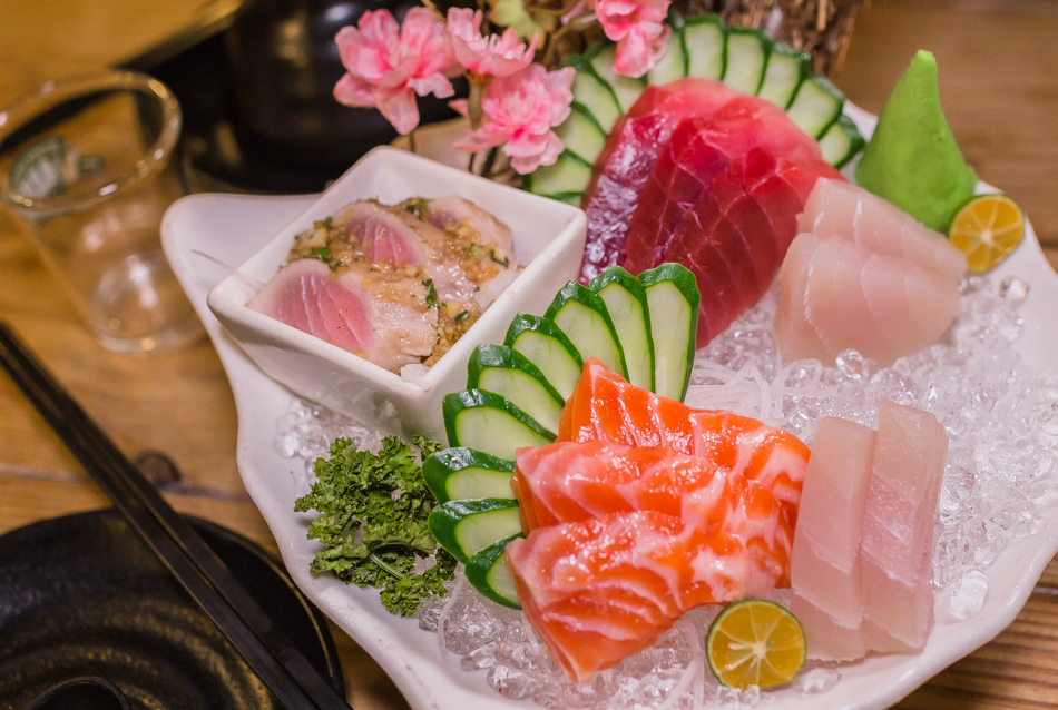 高雄美食 - 鳳山美食152番地 燒烤日本料理祖傳燜鴨澎湖芋香米粉