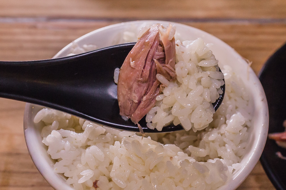 高雄美食 - 鳳山美食152番地 燒烤日本料理祖傳燜鴨澎湖芋香米粉