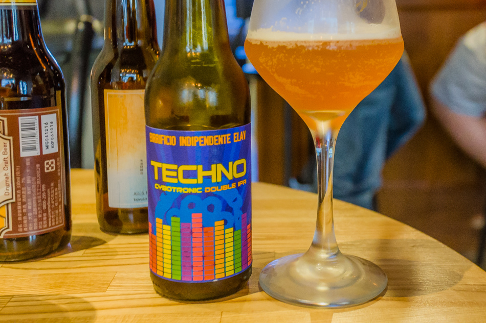 小酌 FEWdrink x ELAV愛拉芙獨立精釀 小酌 FEWdrink x ELAV愛拉芙獨立精釀