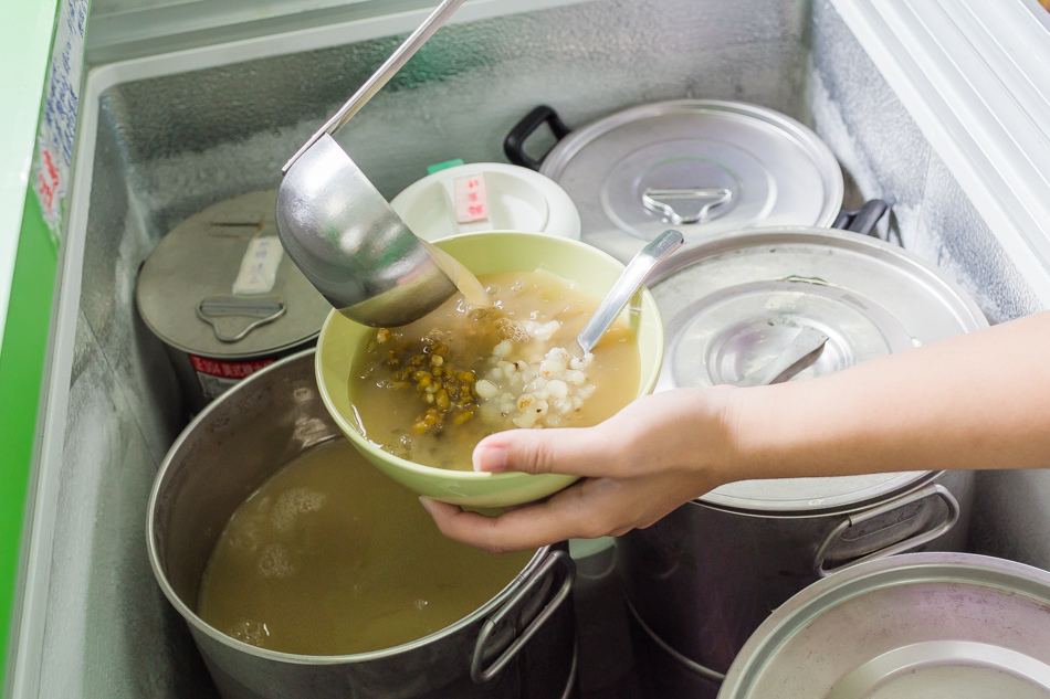 享天然綠豆湯 / 高師大阿勃勒