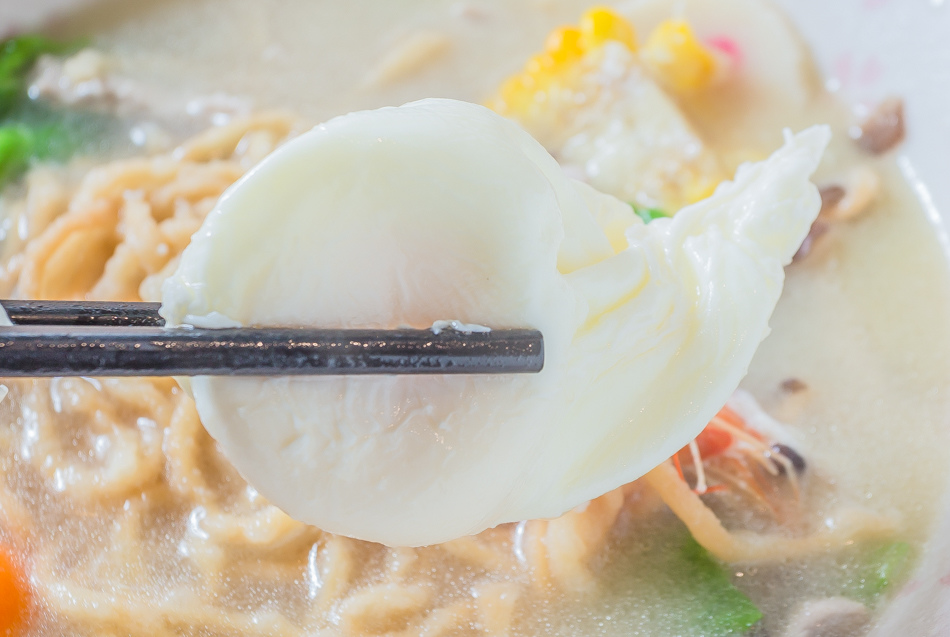 高雄美食 - 鐵雄食堂 / 鍋燒意麵 | 酸辣粉