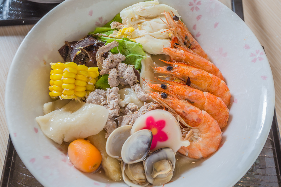 高雄美食 - 鐵雄食堂 / 鍋燒意麵 | 酸辣粉