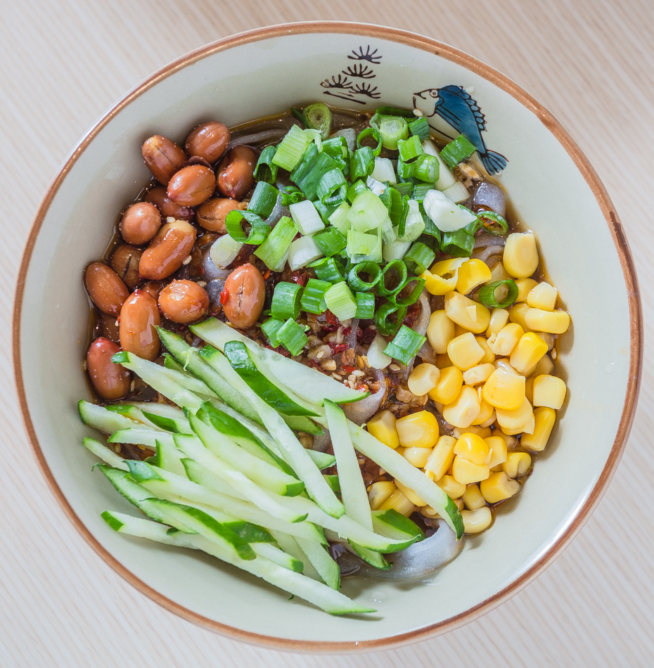 高雄美食 - 鐵雄食堂 / 鍋燒意麵 | 酸辣粉 高雄美食 - 鐵雄食堂 / 鍋燒意麵 | 酸辣粉