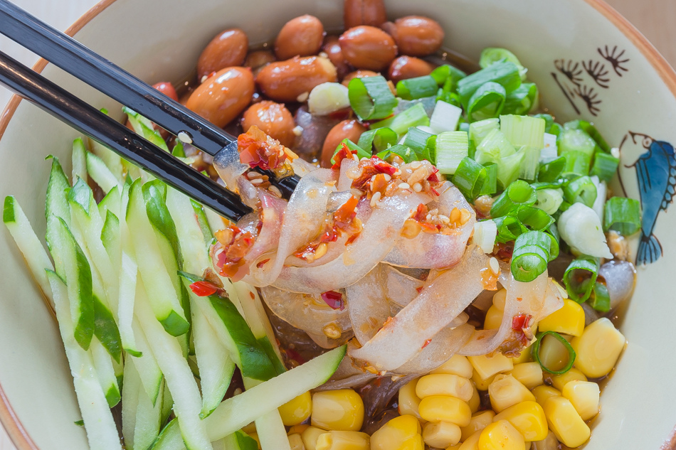 高雄美食 - 鐵雄食堂 / 鍋燒意麵 | 酸辣粉 高雄美食 - 鐵雄食堂 / 鍋燒意麵 | 酸辣粉