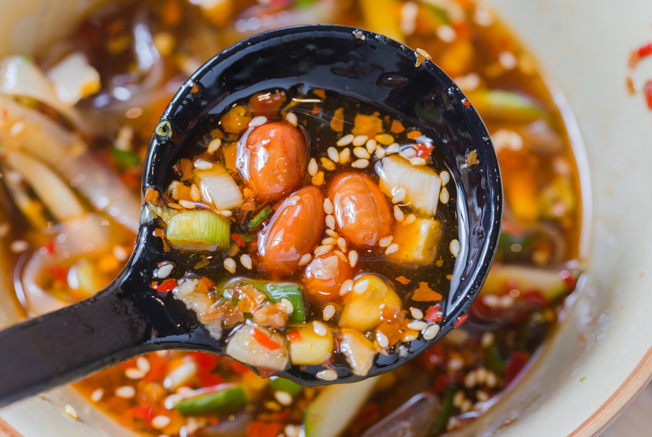 高雄美食 - 鐵雄食堂 / 鍋燒意麵 | 酸辣粉 高雄美食 - 鐵雄食堂 / 鍋燒意麵 | 酸辣粉