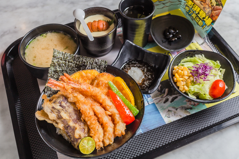 高雄美食-義大世界初丼