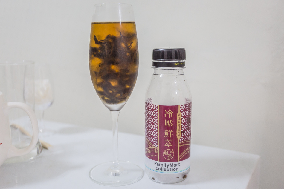 全家便利商店 - 冷壓鮮萃茶系列 全家便利商店 - 冷壓鮮萃茶系列