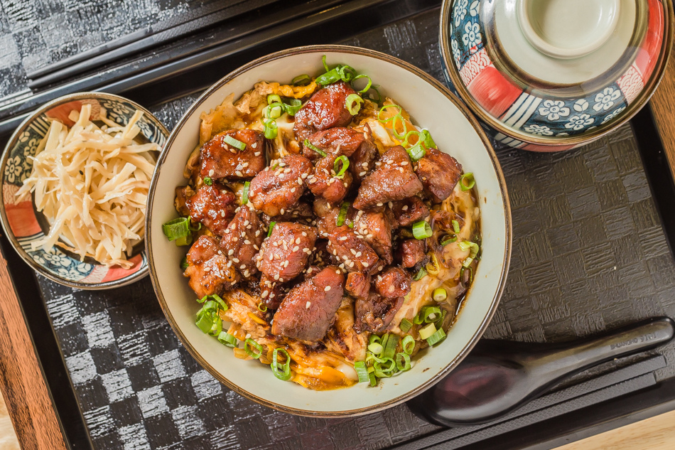 楠梓美食丼食堂