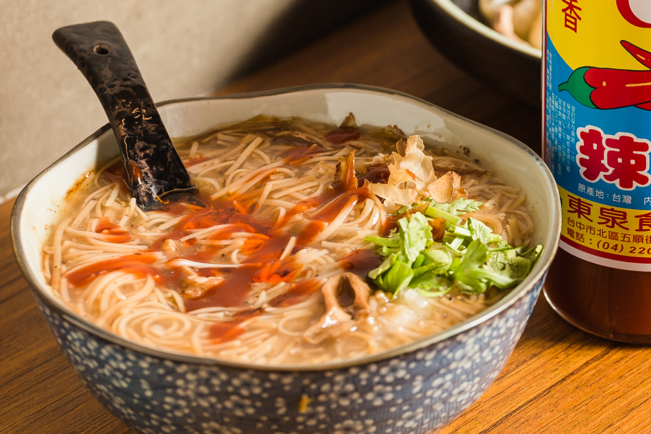 鳳山美食參福麵線。豆腐