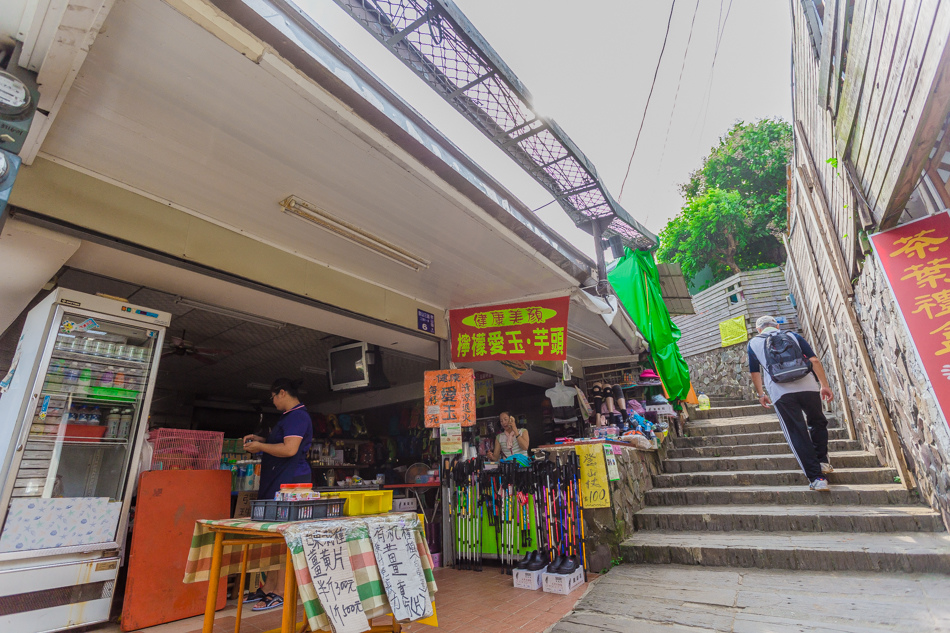 高雄旅遊 - 柴山登山口 x 龍嚴冽泉