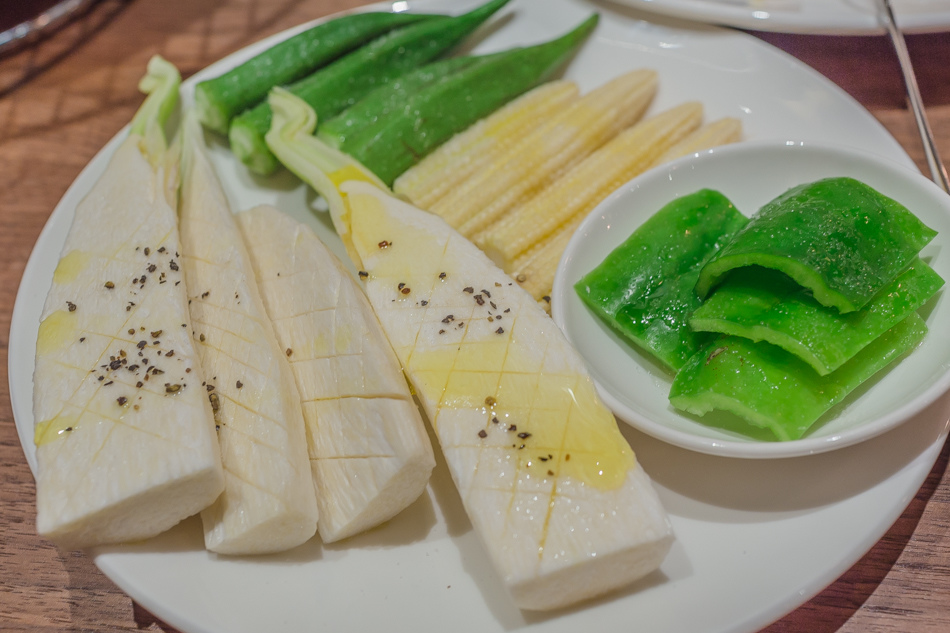 高雄美食 - 日本再生酒場 新宿 ホルモン 台灣