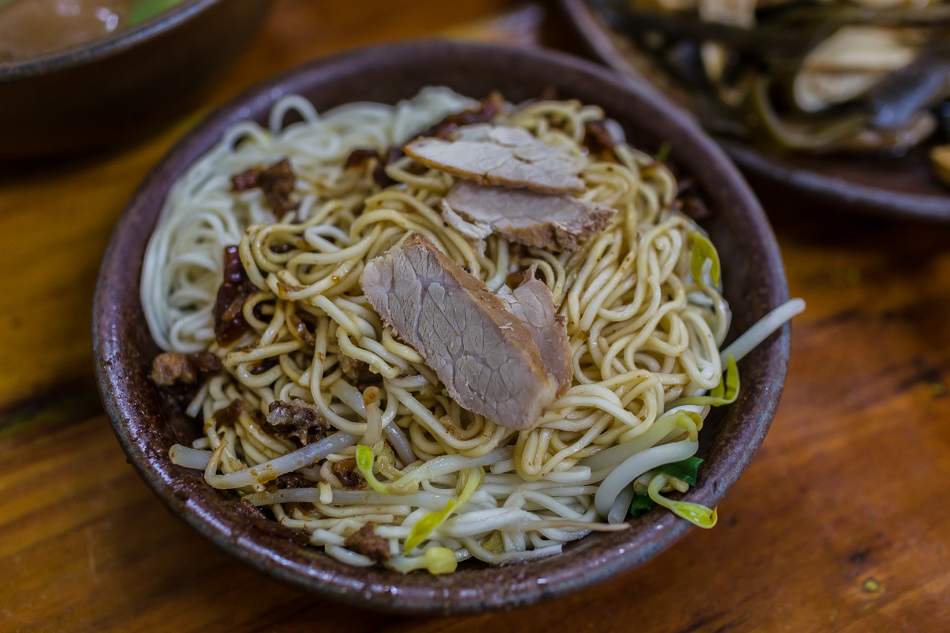 岡山美食三塊厝麵館