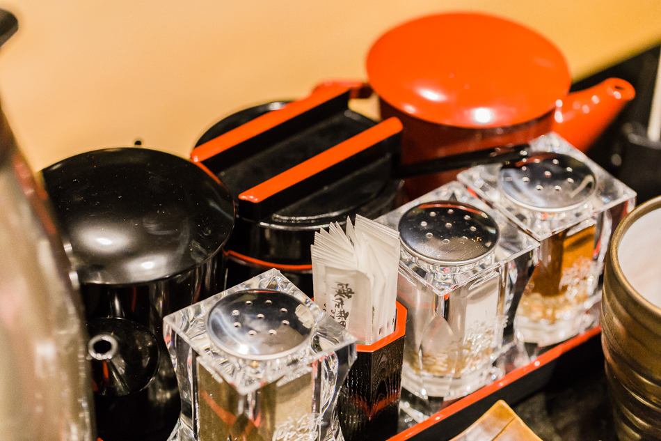 碳佐麻里吃宵夜 碳佐麻里吃宵夜