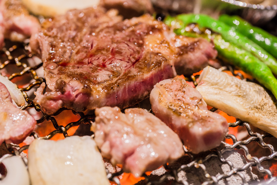 碳佐麻里吃宵夜 碳佐麻里吃宵夜