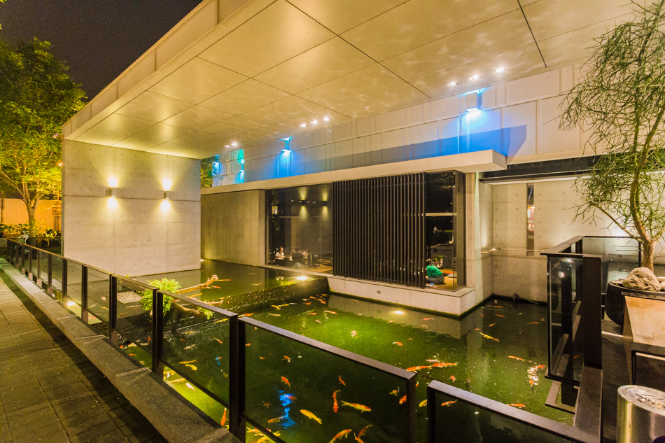 碳佐麻里吃宵夜 碳佐麻里吃宵夜