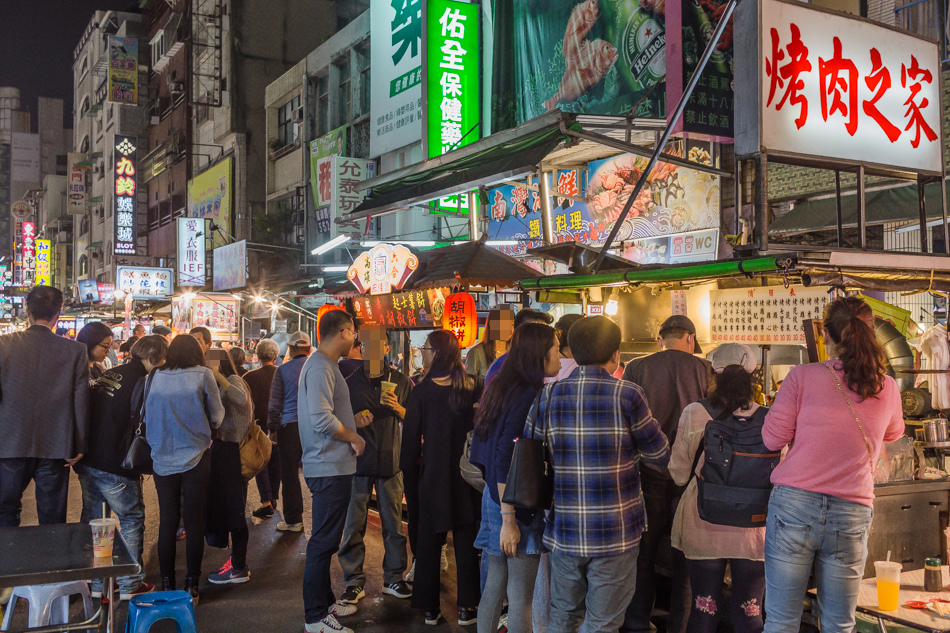 高雄旅遊 - 2017年吃心帶你六合夜市走一回 高雄旅遊 - 2017年吃心帶你六合夜市走一回