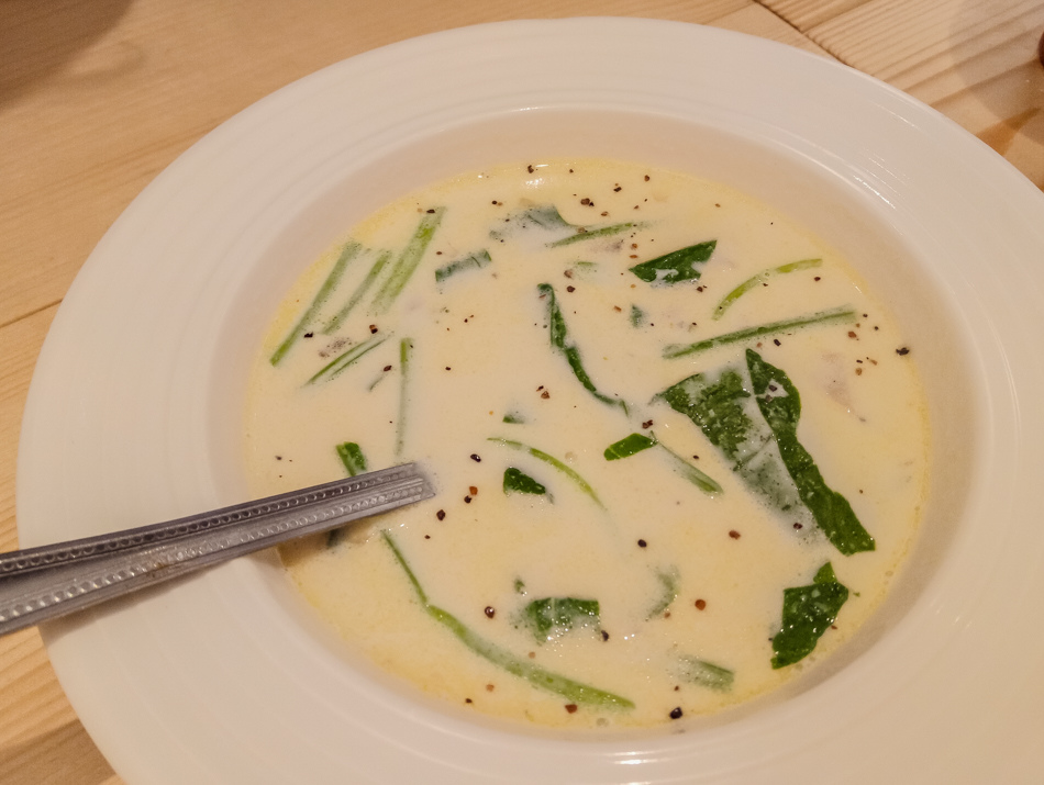 bitch小姐 - 泰式打拋豬 bitch小姐 - 泰式打拋豬