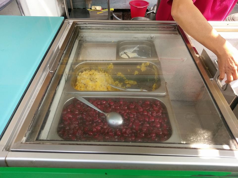 旗津美食 - 阿嫲的愛 - 甘蔗冰茶 旗津美食 - 阿嫲的愛 - 甘蔗冰茶