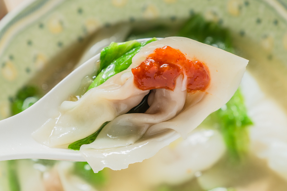 高雄美食 - 菜市仔嫲汾陽餛飩麵 高雄美食 - 菜市仔嫲汾陽餛飩麵