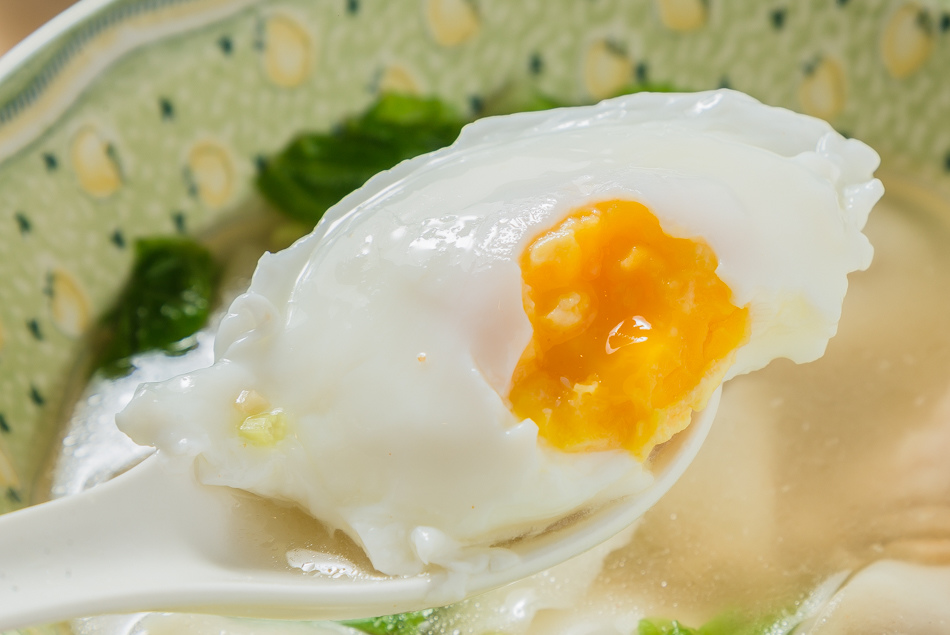 高雄美食 - 菜市仔嫲汾陽餛飩麵