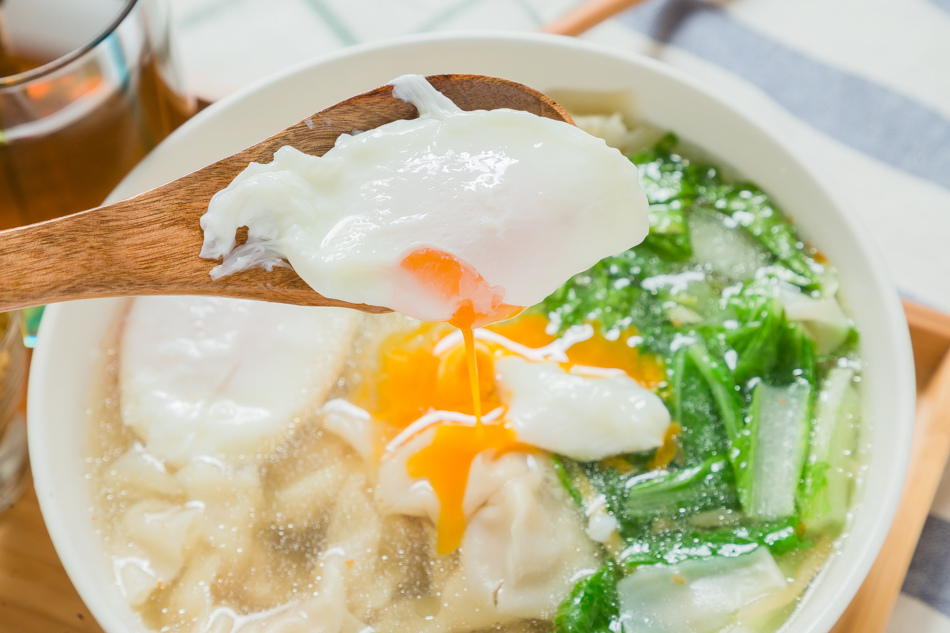 高雄美食 - 菜市仔嫲汾陽餛飩麵