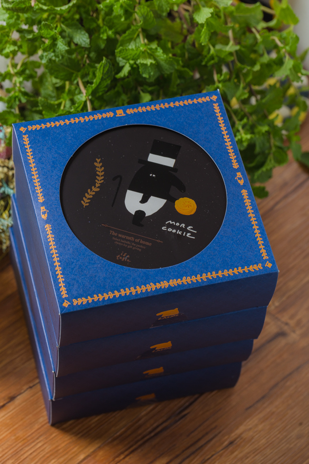 伊莎貝爾馬來貘聯名超可愛鐵盒 伊莎貝爾馬來貘聯名超可愛鐵盒