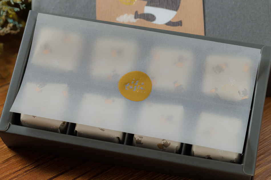 伊莎貝爾馬來貘聯名超可愛鐵盒 伊莎貝爾馬來貘聯名超可愛鐵盒