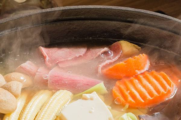 五本鍋物日本料理