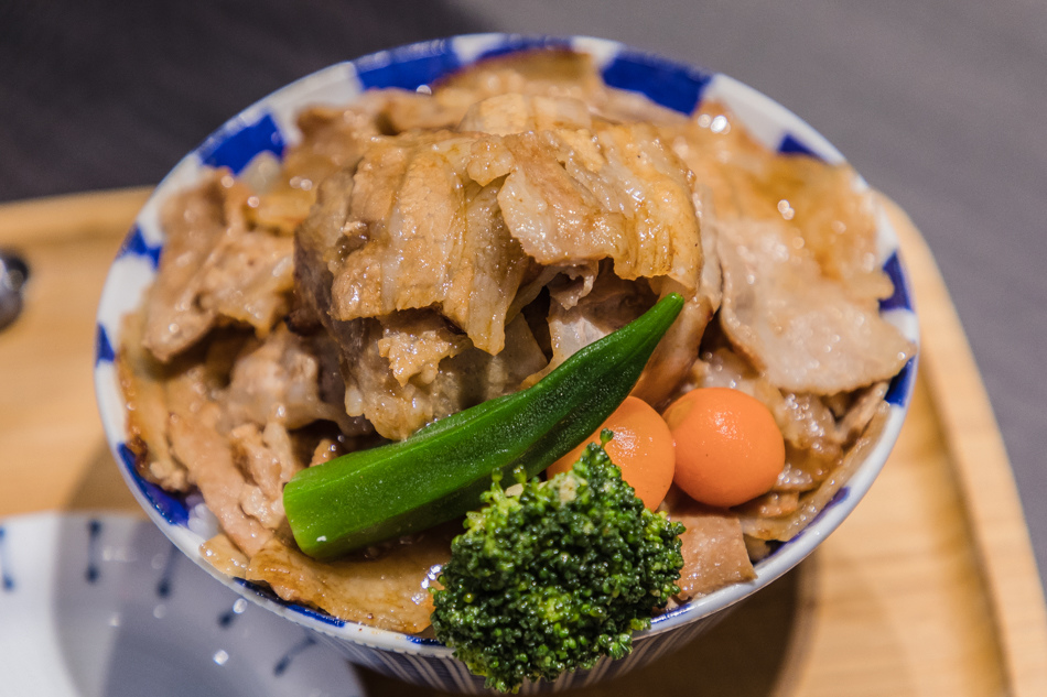 高雄美食 - 新光三越開丼 x 地表最強日式燒肉丼飯