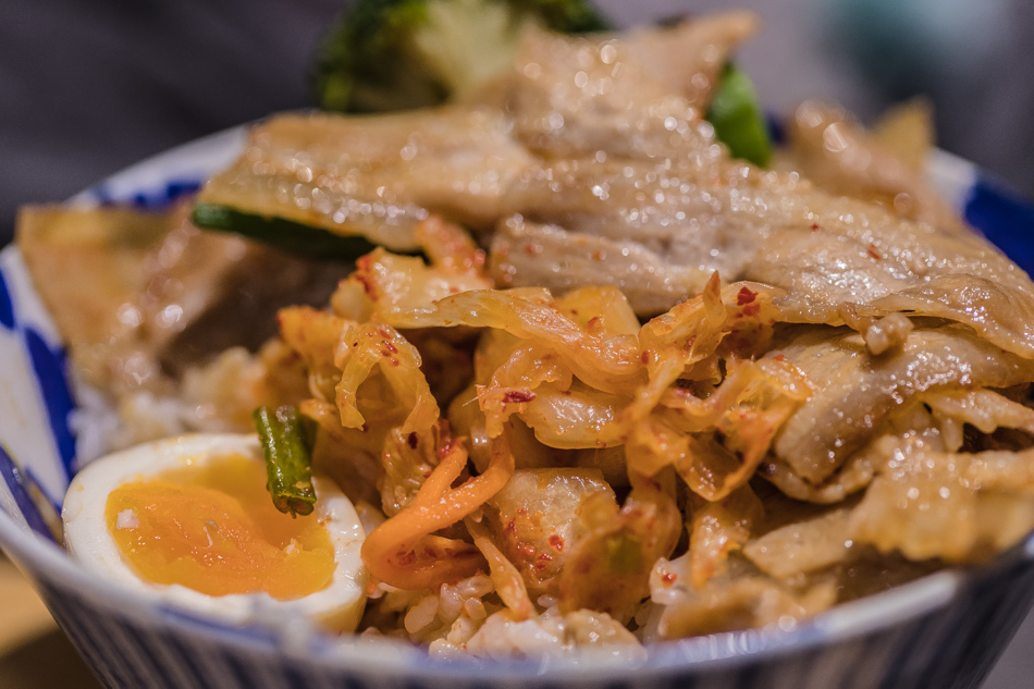 高雄美食 - 新光三越開丼 x 地表最強日式燒肉丼飯