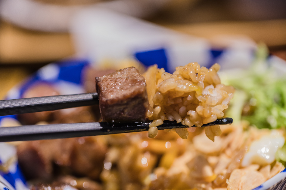 高雄美食 - 新光三越開丼 x 地表最強日式燒肉丼飯