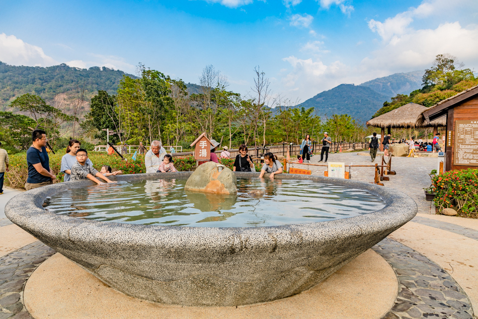 六龜旅遊 - 寶來花賞溫泉公園