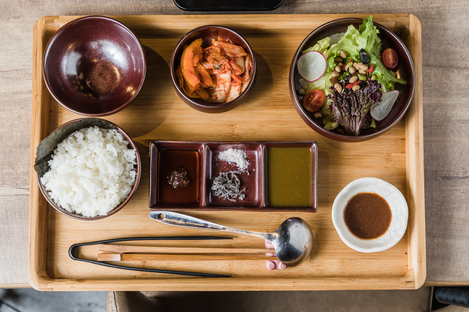 高雄美食 - 宮鶴炙燒專門店