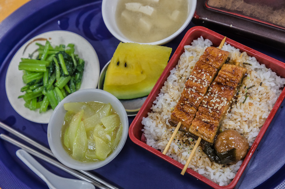 屏東市美食 - 全家福中式定食