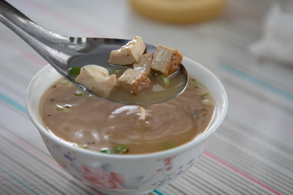 哈瑪星美食 - 60年老店碗粿枝 哈瑪星美食 - 60年老店碗粿枝