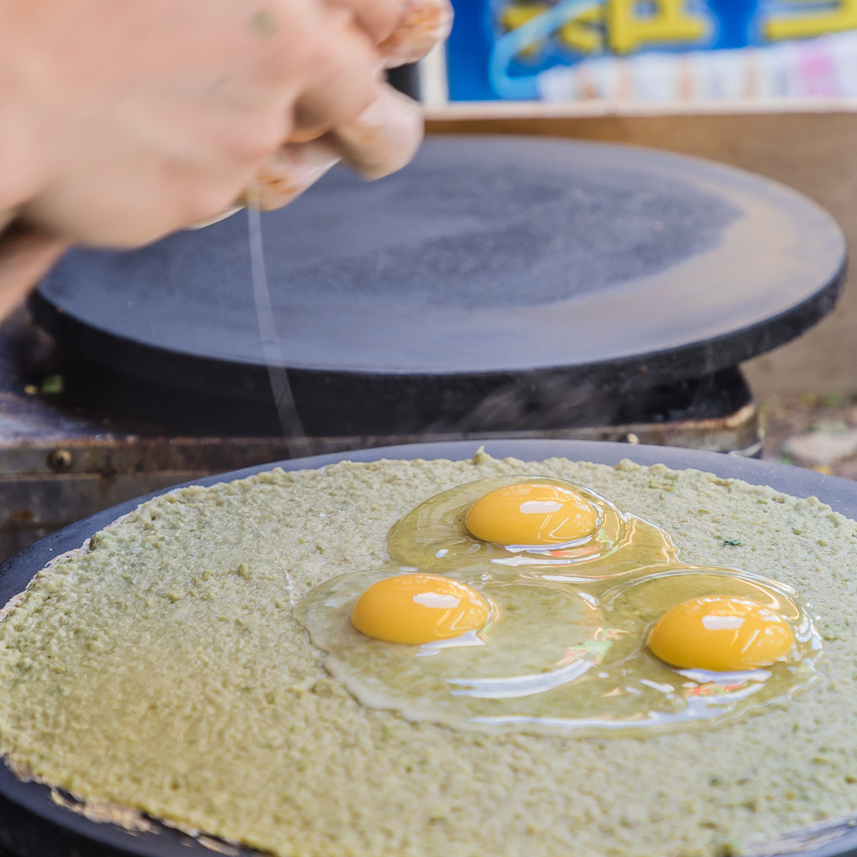 苓雅市場 - 大摳仔煎餅菓子 苓雅市場 - 大摳仔煎餅菓子