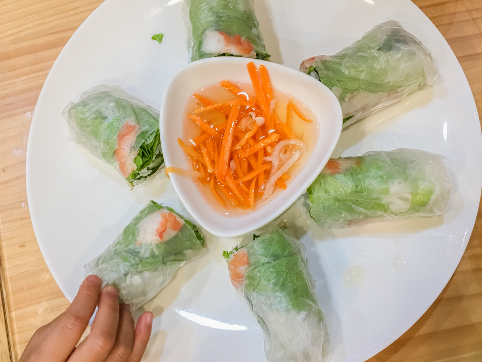 橋頭美食 - 妮妮越南美食館