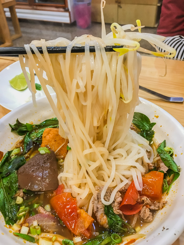橋頭美食 - 妮妮越南美食館