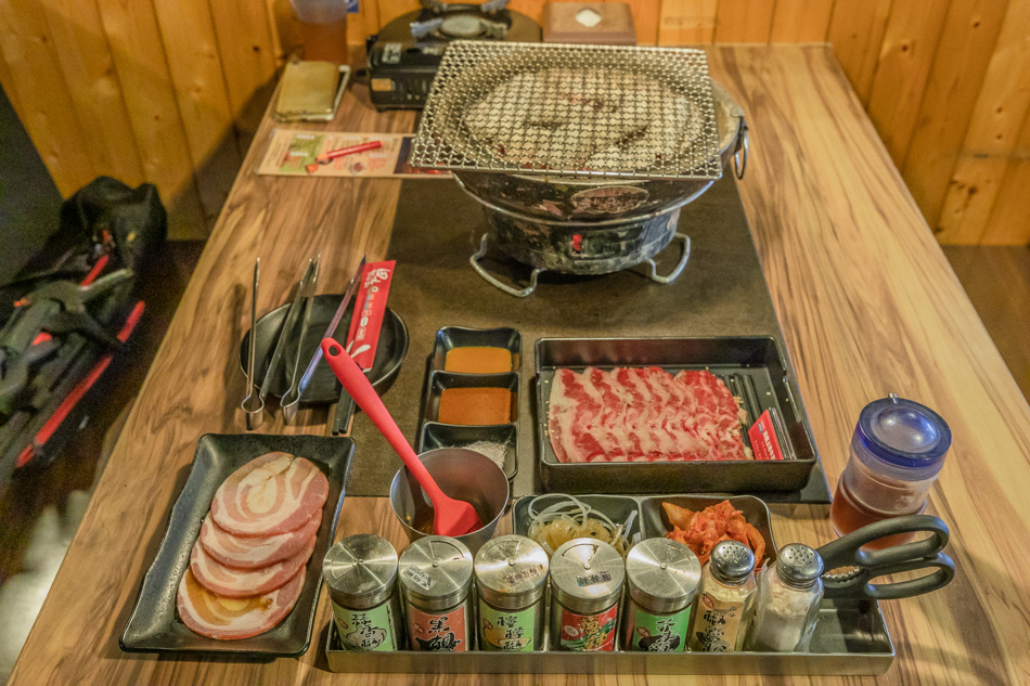 田季發爺燒肉吃到飽