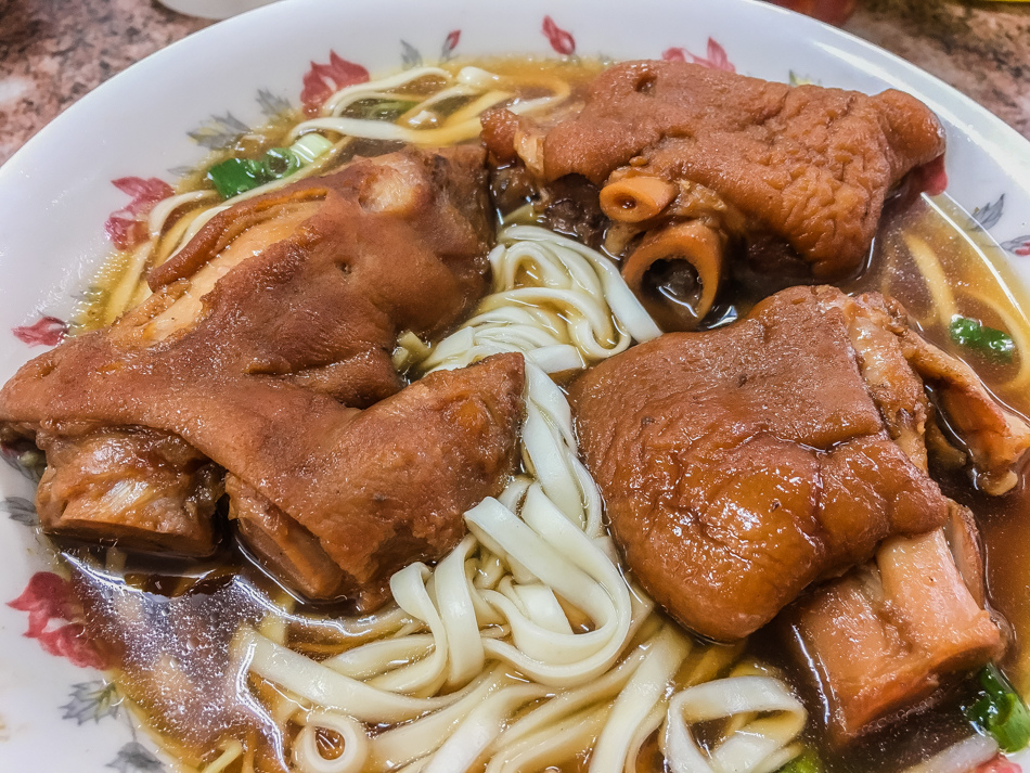 岡山美食 - 公園牛肉麵