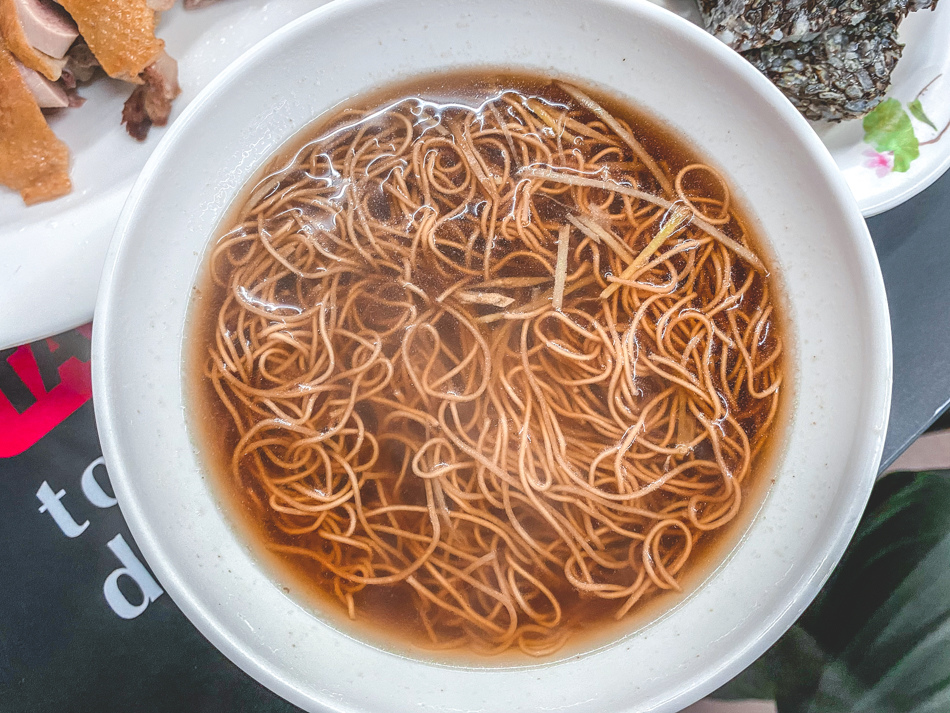 楠梓美食 - 冠味賞鴨肉飯