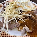 楠梓美食 - 鶴味道炭燒肉燥飯 / 米粉肉羹