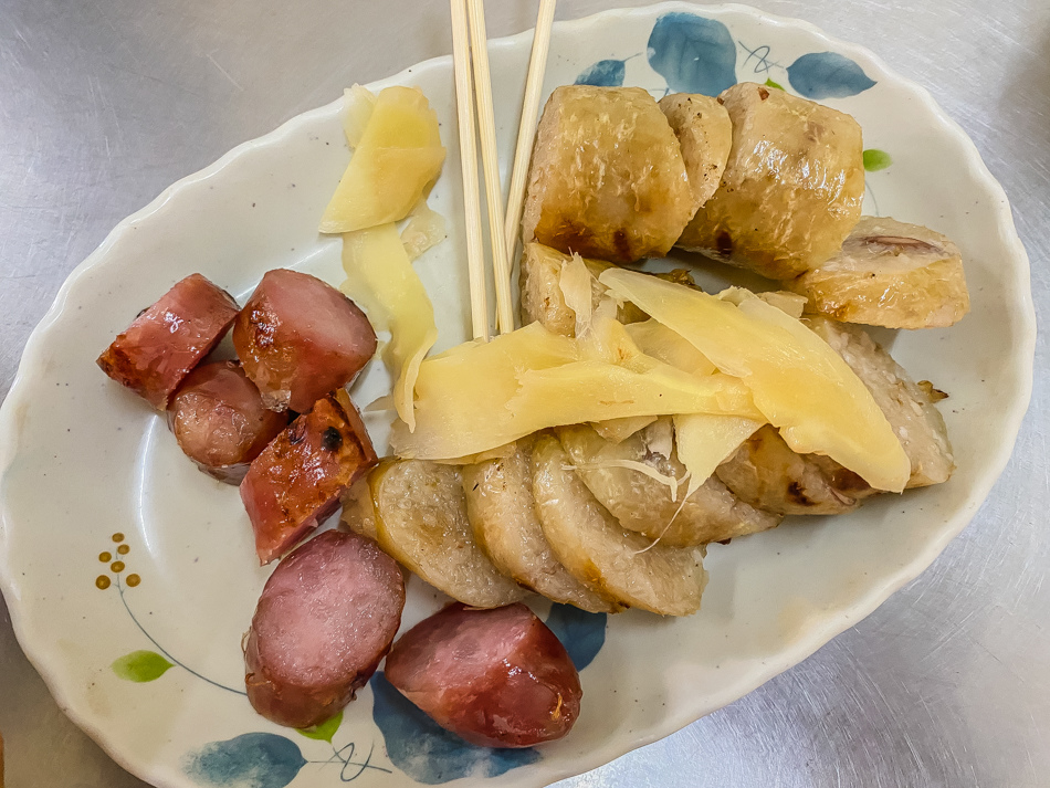 岡山後紅 - 雷王府旁無名好吃黑輪店 岡山後紅 - 雷王府旁無名好吃黑輪店