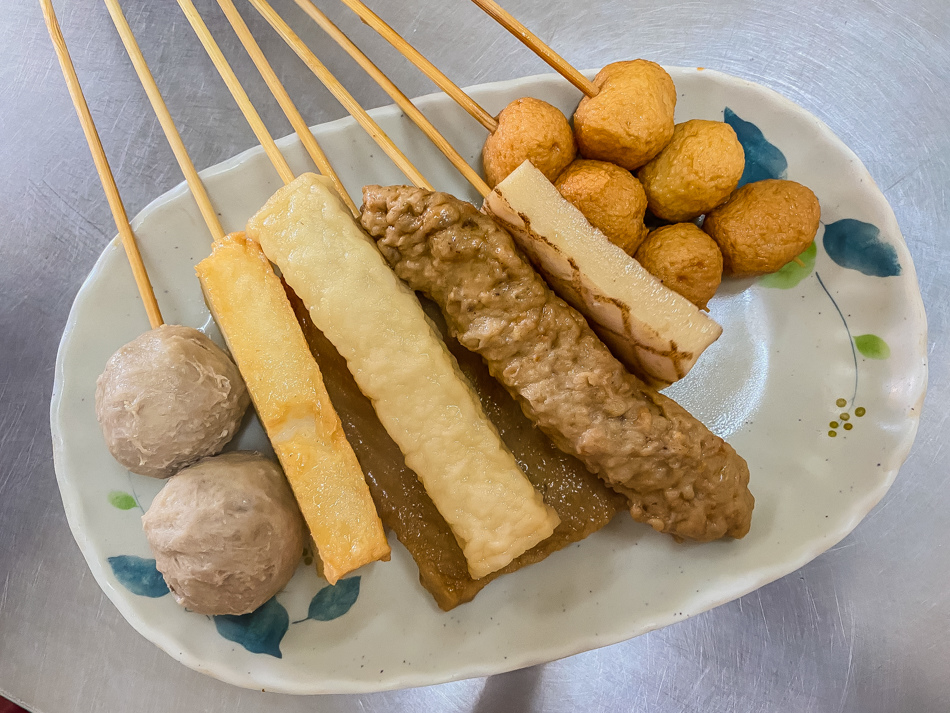 岡山後紅 - 雷王府旁無名好吃黑輪店 岡山後紅 - 雷王府旁無名好吃黑輪店