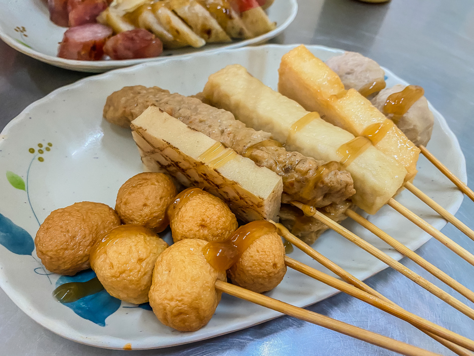 岡山後紅 - 雷王府旁無名好吃黑輪店 岡山後紅 - 雷王府旁無名好吃黑輪店