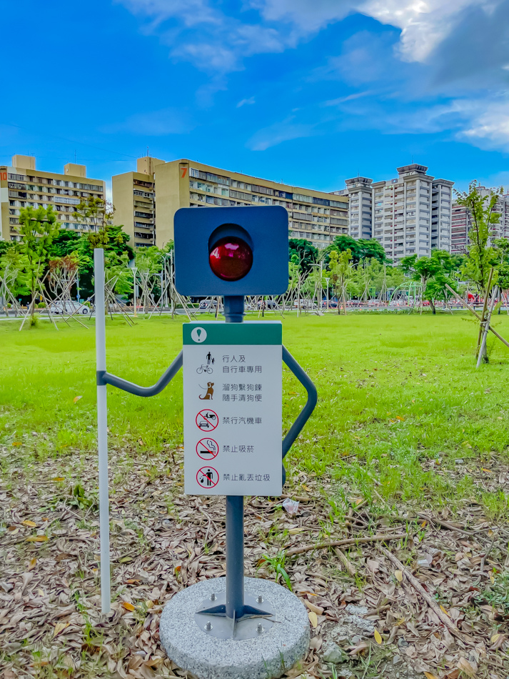 果貿社區兒童公園 / 大地遊戲場