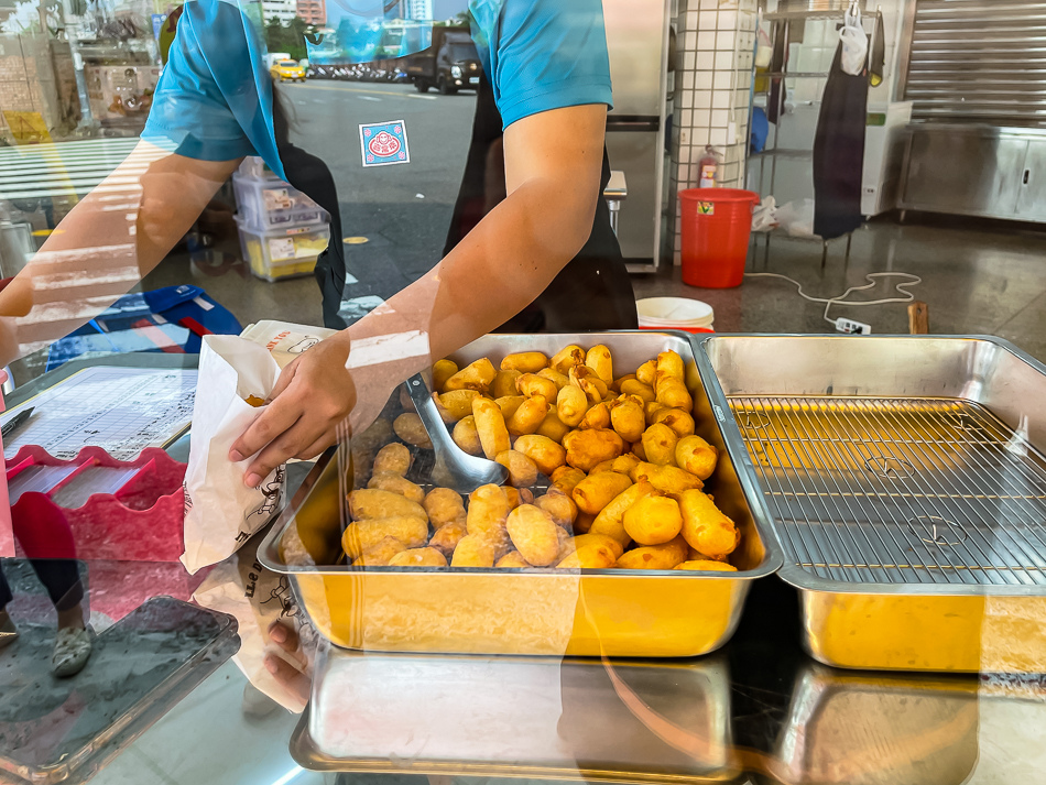 高雄鳳山美食 - 阿力地瓜球 高雄鳳山美食 - 阿力地瓜球