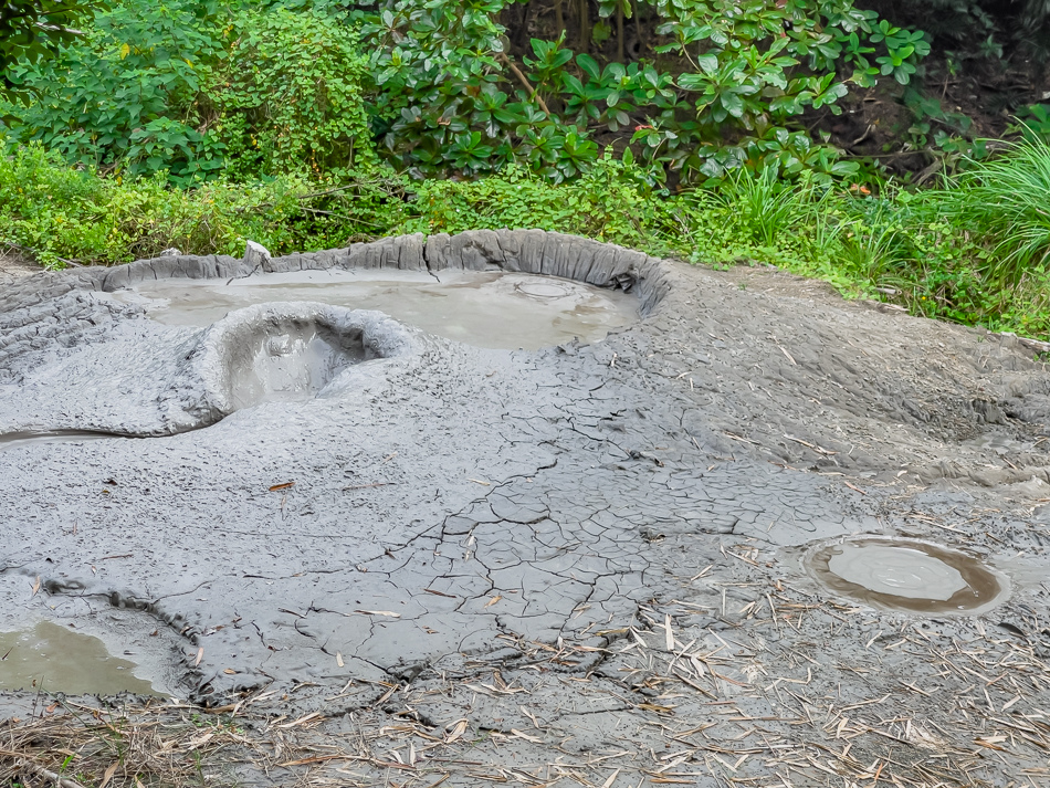 烏山頂泥火山 / 新養女湖 / 雞冠山