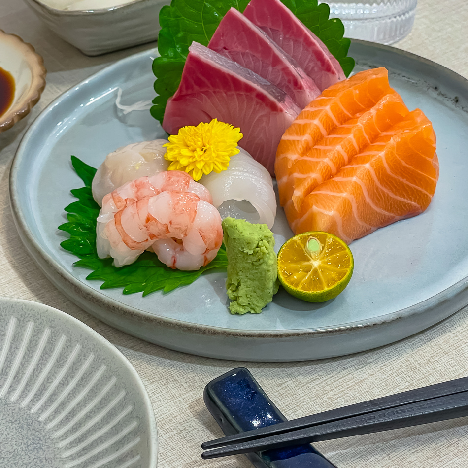 生魚片380元 生魚片380元