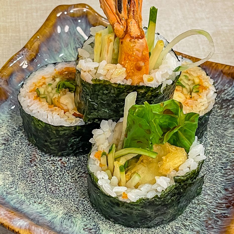 炸熟鮭魚壽司(80元) 炸熟鮭魚壽司(80元)